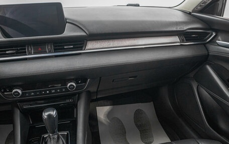 Mazda 6, 2021 год, 1 999 000 рублей, 24 фотография