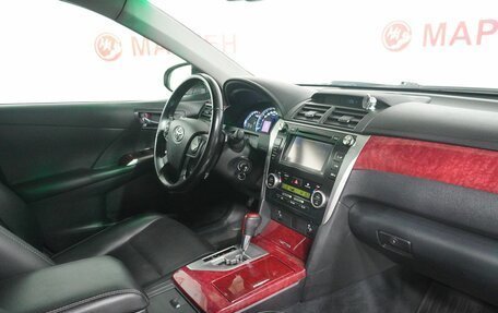 Toyota Camry, 2013 год, 1 700 000 рублей, 10 фотография