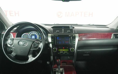 Toyota Camry, 2013 год, 1 700 000 рублей, 15 фотография