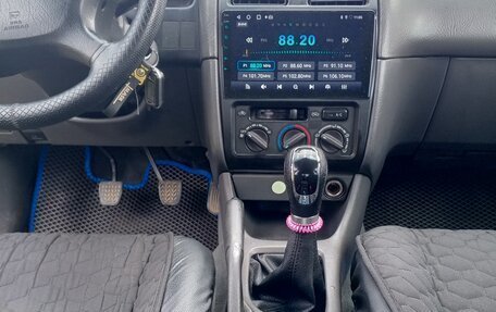 Toyota Avensis III рестайлинг, 2000 год, 380 000 рублей, 8 фотография