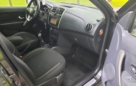 Renault Logan II, 2019 год, 975 000 рублей, 9 фотография