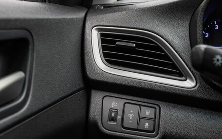 Hyundai Solaris II рестайлинг, 2018 год, 1 199 000 рублей, 17 фотография