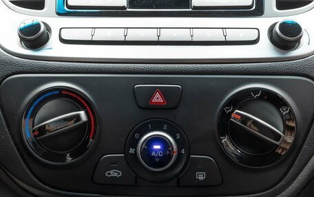 Hyundai Solaris II рестайлинг, 2018 год, 1 199 000 рублей, 13 фотография