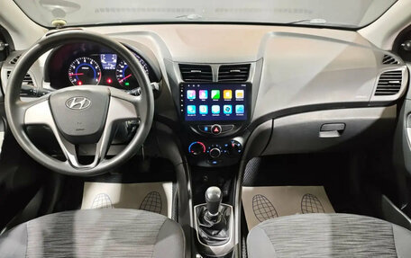 Hyundai Solaris II рестайлинг, 2016 год, 695 000 рублей, 8 фотография