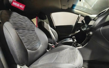Hyundai Solaris II рестайлинг, 2016 год, 695 000 рублей, 16 фотография