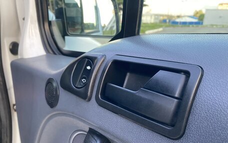 Ford Tourneo Connect I, 2009 год, 575 000 рублей, 32 фотография