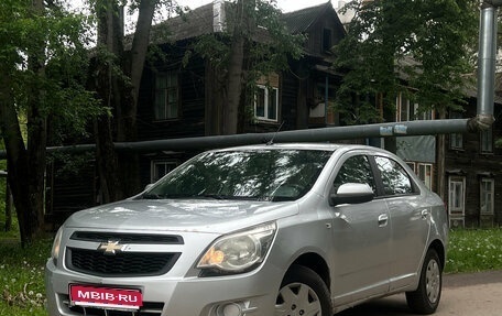 Chevrolet Cobalt II, 2013 год, 380 999 рублей, 1 фотография