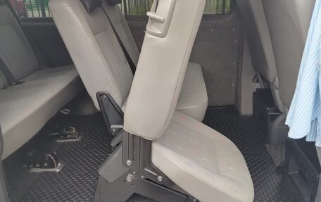 Volkswagen Transporter T5 рестайлинг, 2005 год, 1 200 000 рублей, 11 фотография