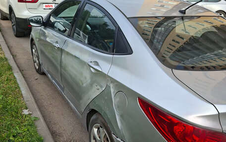 Hyundai Solaris II рестайлинг, 2013 год, 380 000 рублей, 5 фотография