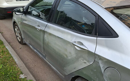 Hyundai Solaris II рестайлинг, 2013 год, 380 000 рублей, 4 фотография