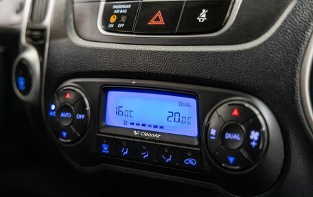 Hyundai ix35 I рестайлинг, 2010 год, 1 158 000 рублей, 30 фотография