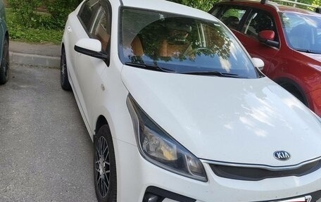 KIA Rio IV, 2020 год, 1 630 000 рублей, 3 фотография