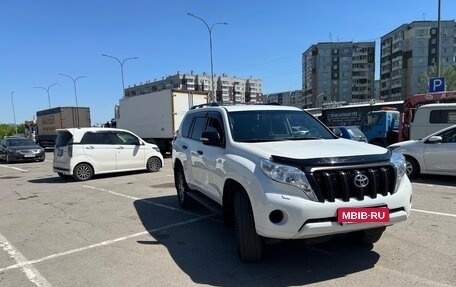 Toyota Land Cruiser Prado 150 рестайлинг 2, 2016 год, 4 500 000 рублей, 12 фотография