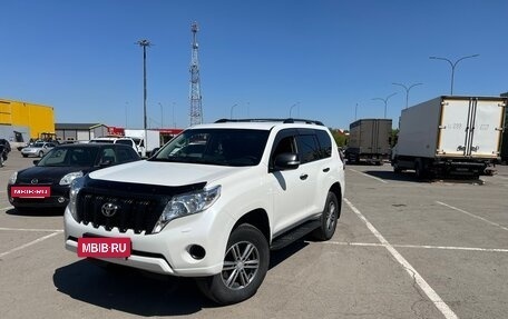 Toyota Land Cruiser Prado 150 рестайлинг 2, 2016 год, 4 500 000 рублей, 14 фотография