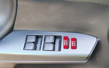 Toyota RAV4, 2017 год, 1 690 000 рублей, 19 фотография