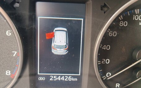 Toyota RAV4, 2017 год, 1 690 000 рублей, 26 фотография