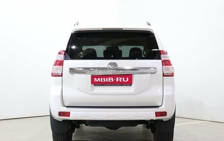 Toyota Land Cruiser Prado 150 рестайлинг 2, 2016 год, 4 780 000 рублей, 5 фотография