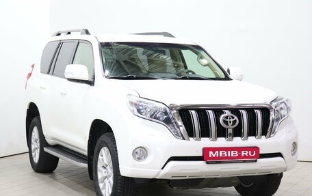 Toyota Land Cruiser Prado 150 рестайлинг 2, 2016 год, 4 780 000 рублей, 2 фотография