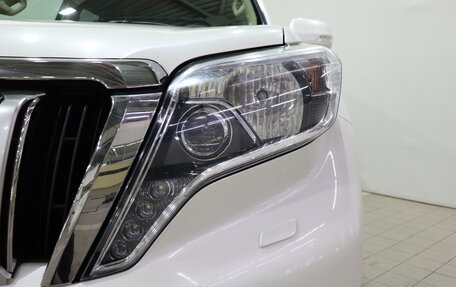 Toyota Land Cruiser Prado 150 рестайлинг 2, 2016 год, 4 780 000 рублей, 10 фотография