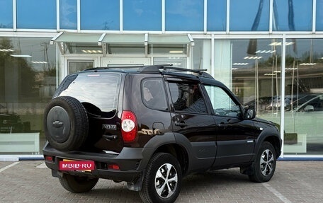 Chevrolet Niva I рестайлинг, 2011 год, 410 000 рублей, 3 фотография