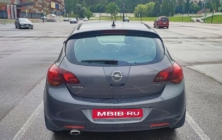 Opel Astra J, 2011 год, 850 000 рублей, 3 фотография