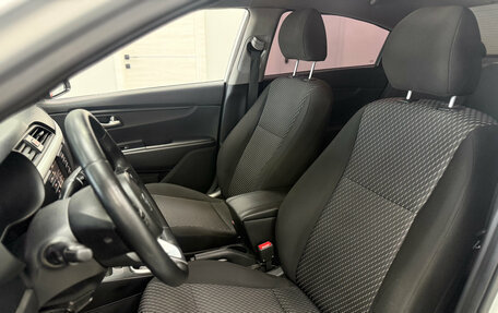 KIA Rio IV, 2019 год, 1 399 000 рублей, 12 фотография
