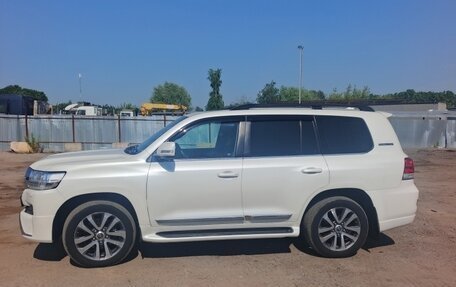 Toyota Land Cruiser 200, 2017 год, 5 800 000 рублей, 3 фотография