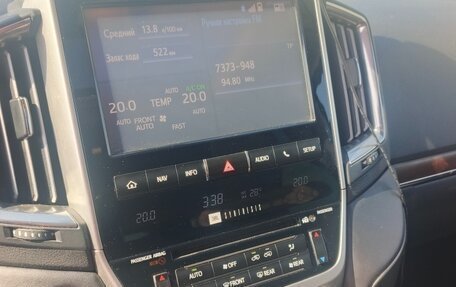 Toyota Land Cruiser 200, 2017 год, 5 800 000 рублей, 12 фотография