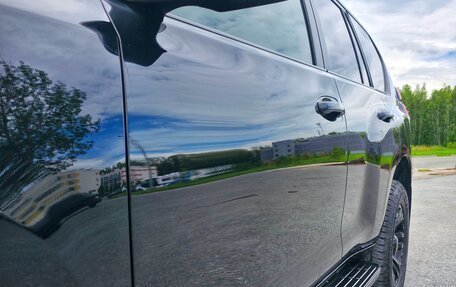 Toyota Land Cruiser Prado 150 рестайлинг 2, 2020 год, 6 350 000 рублей, 8 фотография