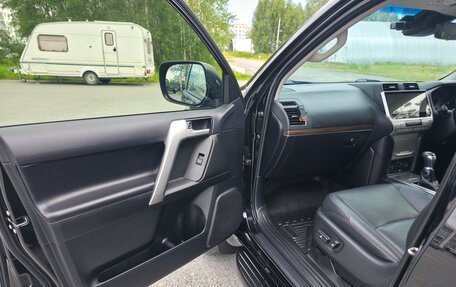Toyota Land Cruiser Prado 150 рестайлинг 2, 2020 год, 6 350 000 рублей, 26 фотография