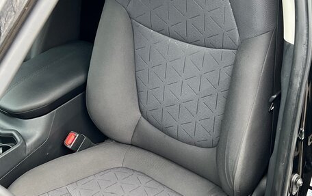 Toyota RAV4, 2020 год, 3 300 000 рублей, 14 фотография