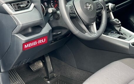 Toyota RAV4, 2020 год, 3 300 000 рублей, 13 фотография