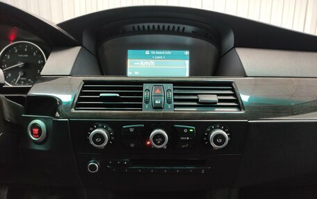 BMW 5 серия, 2007 год, 1 055 000 рублей, 12 фотография