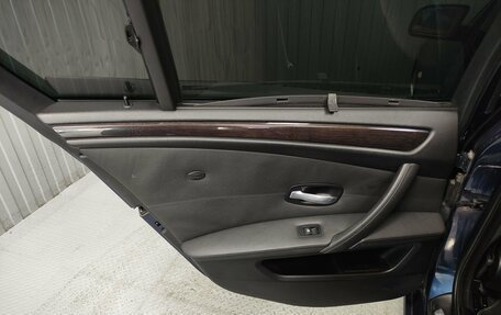 BMW 5 серия, 2007 год, 1 055 000 рублей, 15 фотография