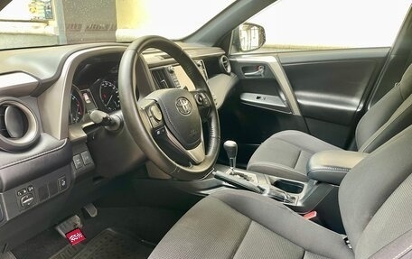 Toyota RAV4, 2019 год, 2 685 000 рублей, 13 фотография