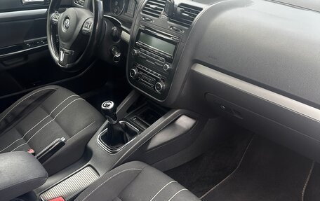 Volkswagen Jetta VI, 2010 год, 790 000 рублей, 16 фотография