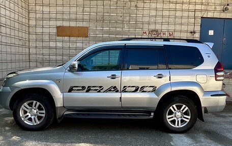 Toyota Land Cruiser Prado 120 рестайлинг, 2005 год, 2 300 000 рублей, 3 фотография