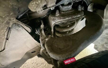 Toyota Land Cruiser Prado 120 рестайлинг, 2005 год, 2 300 000 рублей, 21 фотография