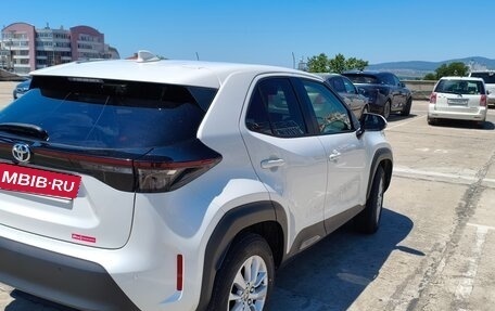 Toyota Yaris Cross, 2021 год, 2 080 000 рублей, 10 фотография