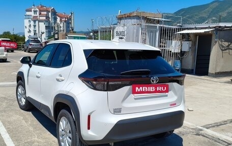 Toyota Yaris Cross, 2021 год, 2 080 000 рублей, 11 фотография