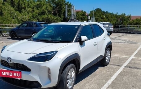 Toyota Yaris Cross, 2021 год, 2 080 000 рублей, 12 фотография