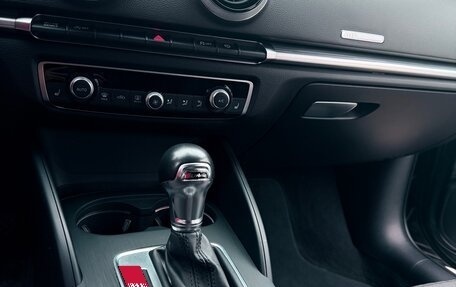 Audi A3, 2017 год, 1 800 000 рублей, 13 фотография