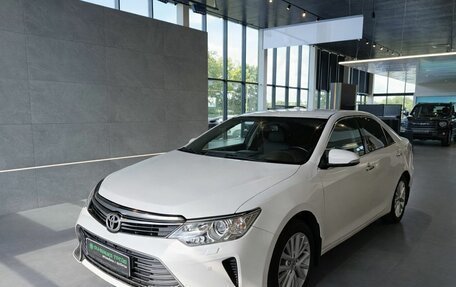 Toyota Camry, 2015 год, 1 849 000 рублей, 3 фотография