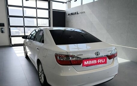 Toyota Camry, 2015 год, 1 849 000 рублей, 6 фотография