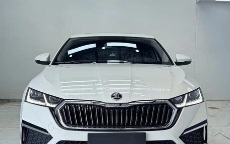 Skoda Octavia IV, 2023 год, 1 750 000 рублей, 3 фотография