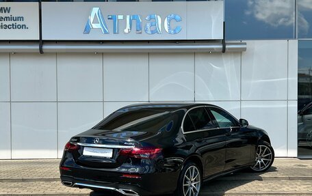 Mercedes-Benz E-Класс, 2021 год, 3 690 000 рублей, 2 фотография