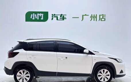 Toyota Yaris XP150 рестайлинг, 2023 год, 1 330 000 рублей, 5 фотография