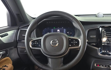 Volvo XC90 II рестайлинг, 2025 год, 8 000 000 рублей, 9 фотография