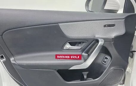 Mercedes-Benz A-Класс, 2022 год, 2 850 000 рублей, 11 фотография