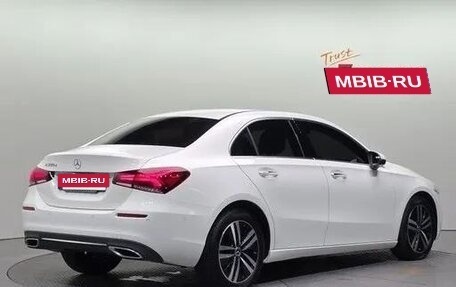 Mercedes-Benz A-Класс, 2022 год, 2 850 000 рублей, 2 фотография
